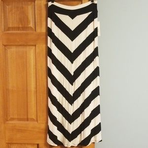 Womens XL maxi skirt